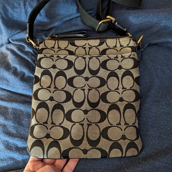 Coach impression - Picture 3 of 3